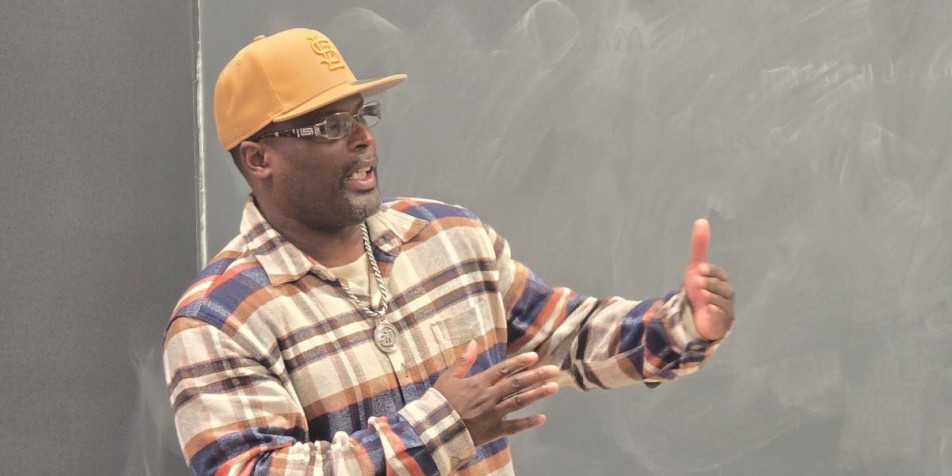 Bobby Bostic lecturing
