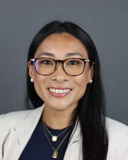 Christine L. Headshot